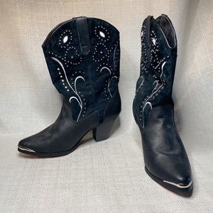 Black cowboy boots